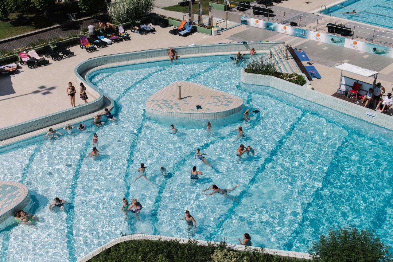 Portobello Wellness & Yacht Hotel Esztergom Bagian luar foto