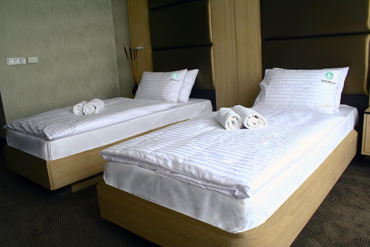 Portobello Wellness & Yacht Hotel Esztergom Bagian luar foto